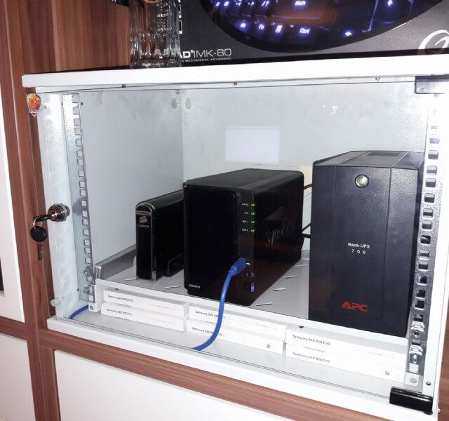 Synology NAS